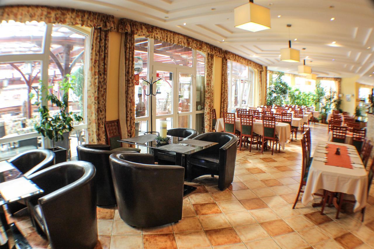 Hotel Jarja Hajduszoboszlo Exterior photo